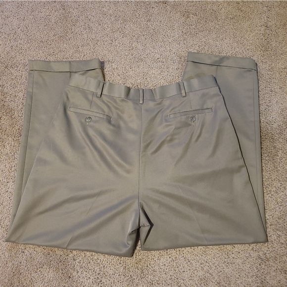 Croft & Barrow Men's 38x30 Pleated Slacks Pants - Picture 7 of 7